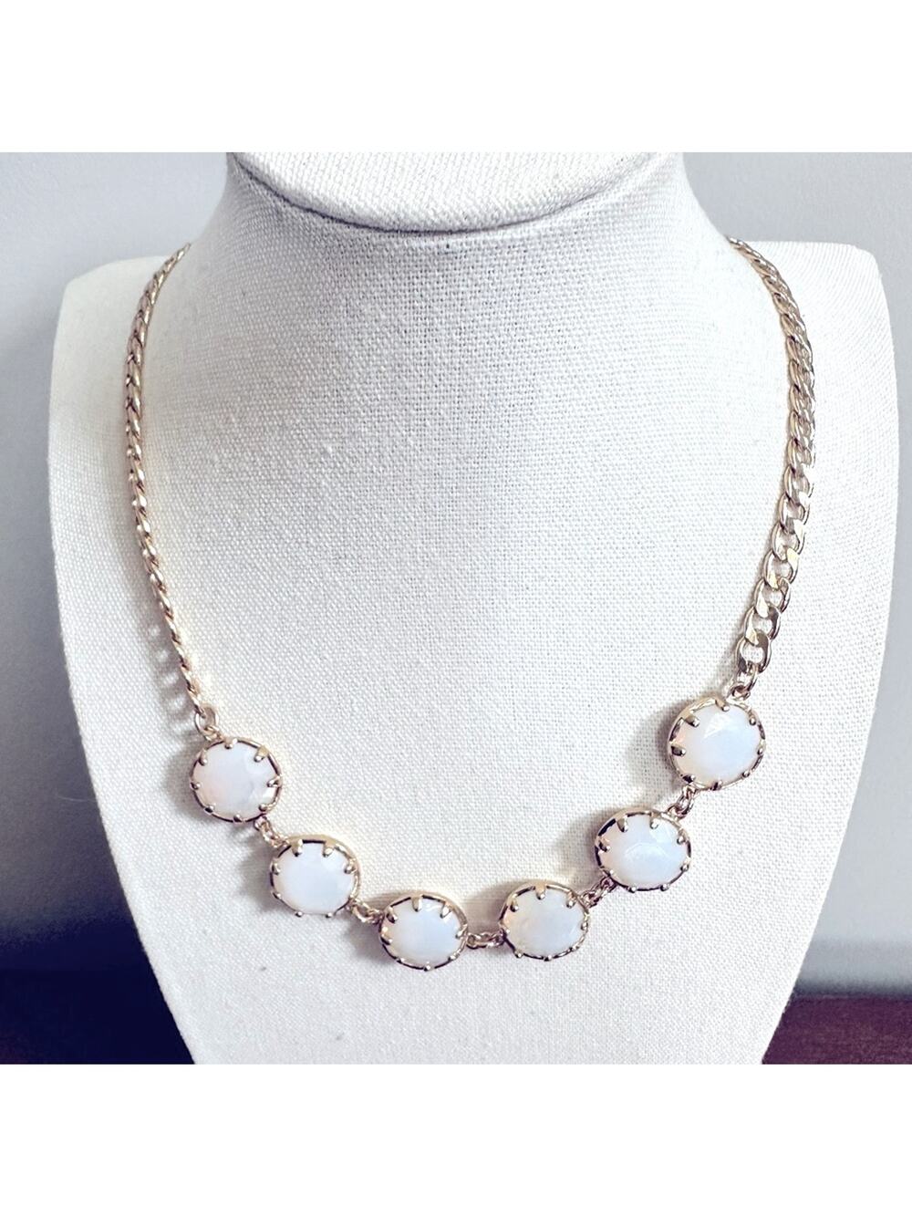 Zoetik Necklace Choker Round Circle Statement Costume Jewelry Gold tone White